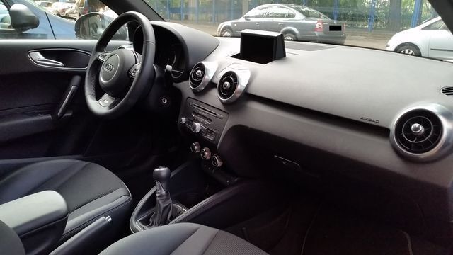 Gebraucht Audi A1 122 PS (89 kW) 2011 Grau Kleinwagen