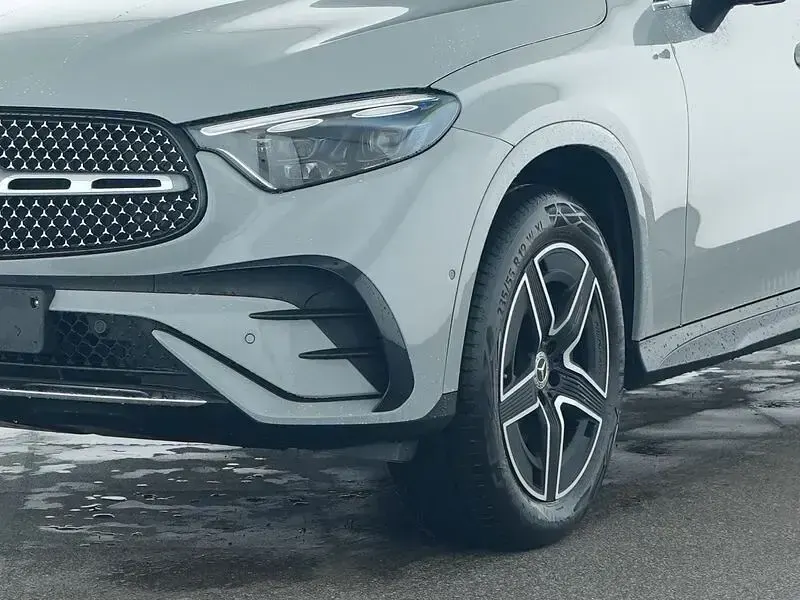 Gebraucht Mercedes GLC300e AMG line 313 PS (230 kW) 2025 Grau Coupé