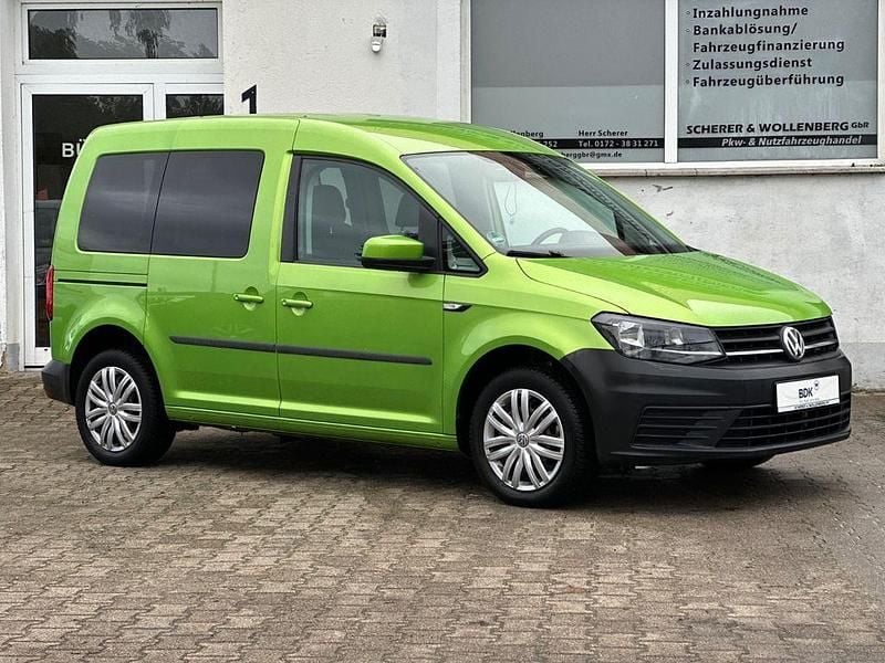 Grün Gebraucht 2015 VW Caddy Trendline Van / Kleinbus | 14.950 € (Fairer Preis) - Bild 1/4