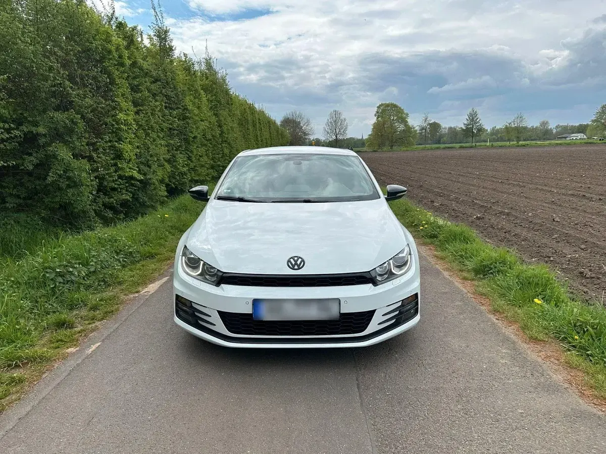 Gebraucht VW Scirocco 179 PS (131 kW) 2014 Weiß Coupé