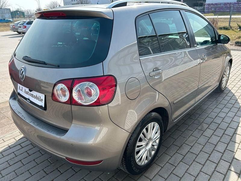 Gebraucht VW Golf Plus Cross 140 PS (102 kW) 2011 Braun Van / Kleinbus
