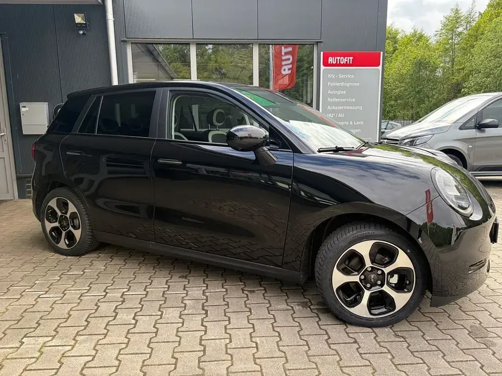 Neu JAC E30X 359 kW (489 PS) 2026 Schwarz Kleinwagen