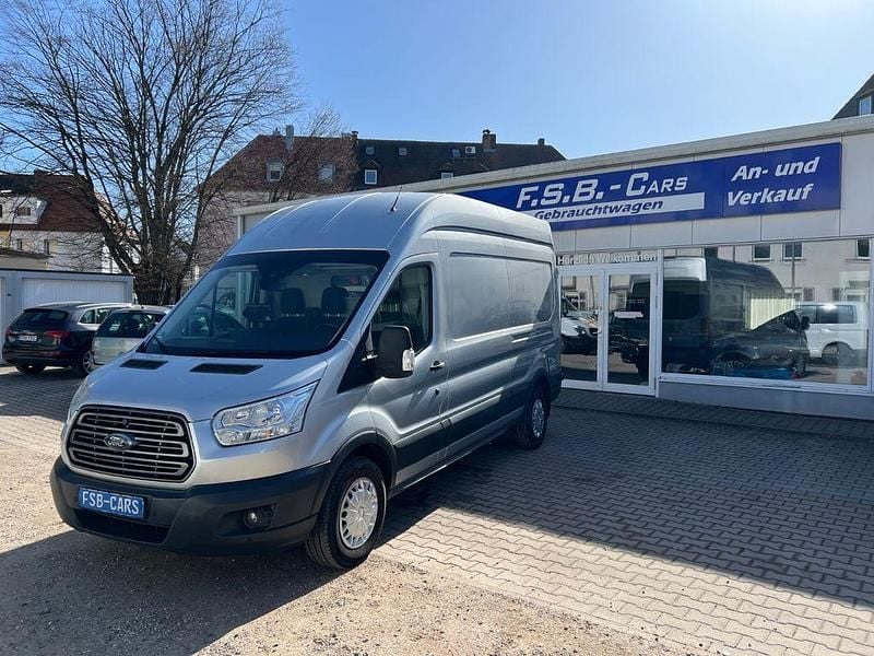 Gebraucht Ford Transit Trend 155 PS (114 kW) 2016 Silber Limousine