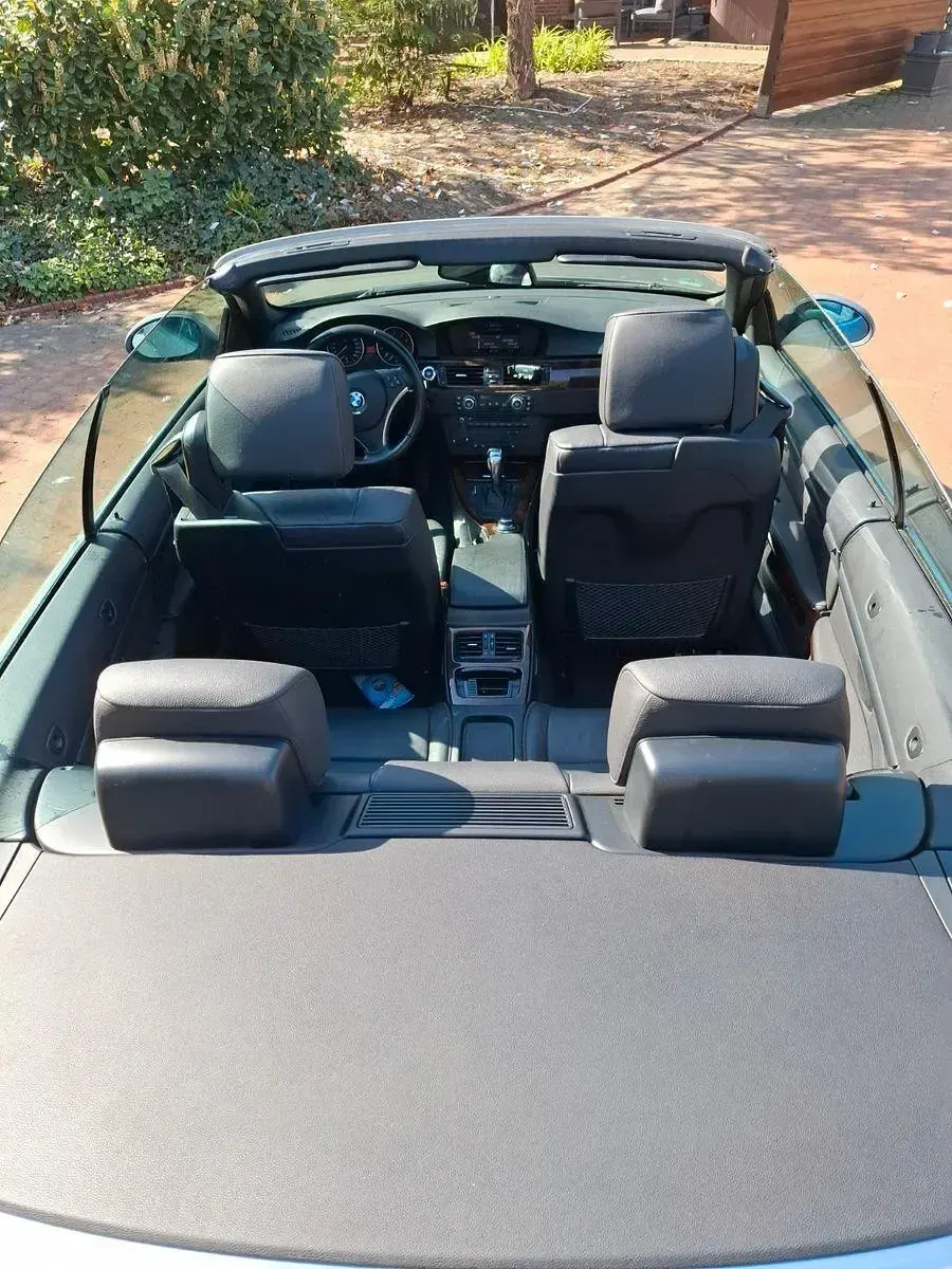 Gebraucht BMW 325 218 PS (160 kW) 2007 Braun Cabrio