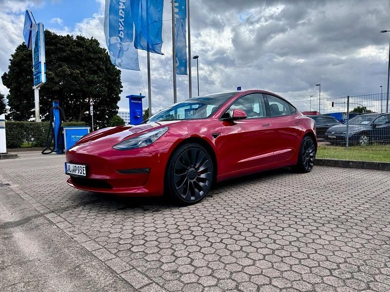 Gebraucht Tesla Model 3 Performance 377 kW (513 PS) 2022 Rot Limousine