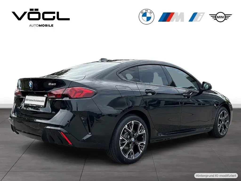 Gebraucht BMW 220 156 PS (114 kW) 2025 Schwarz Coupé