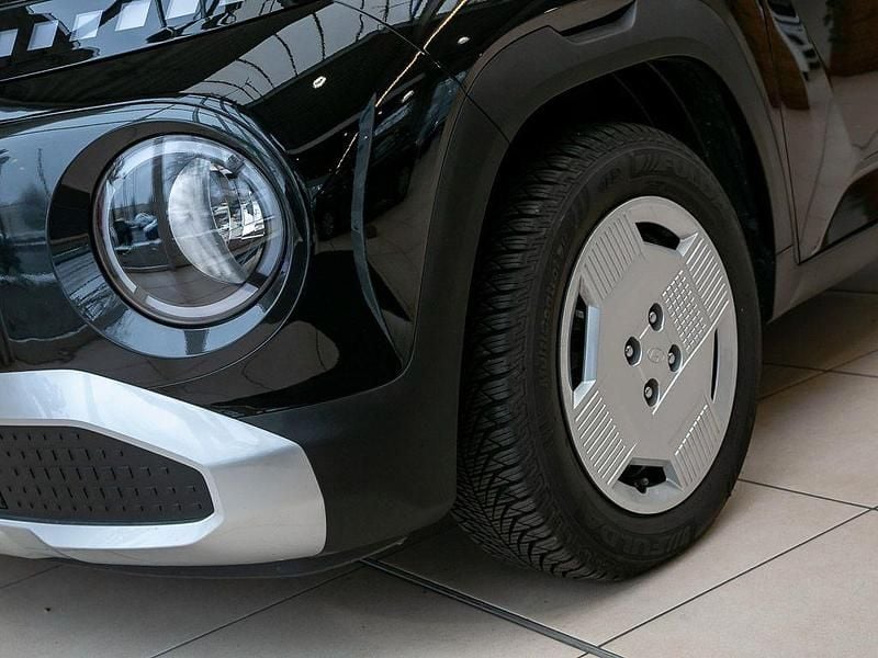 Gebraucht Hyundai Inster Select 85 kW (116 PS) 2025 Abyss black (schwarz) Kleinwagen