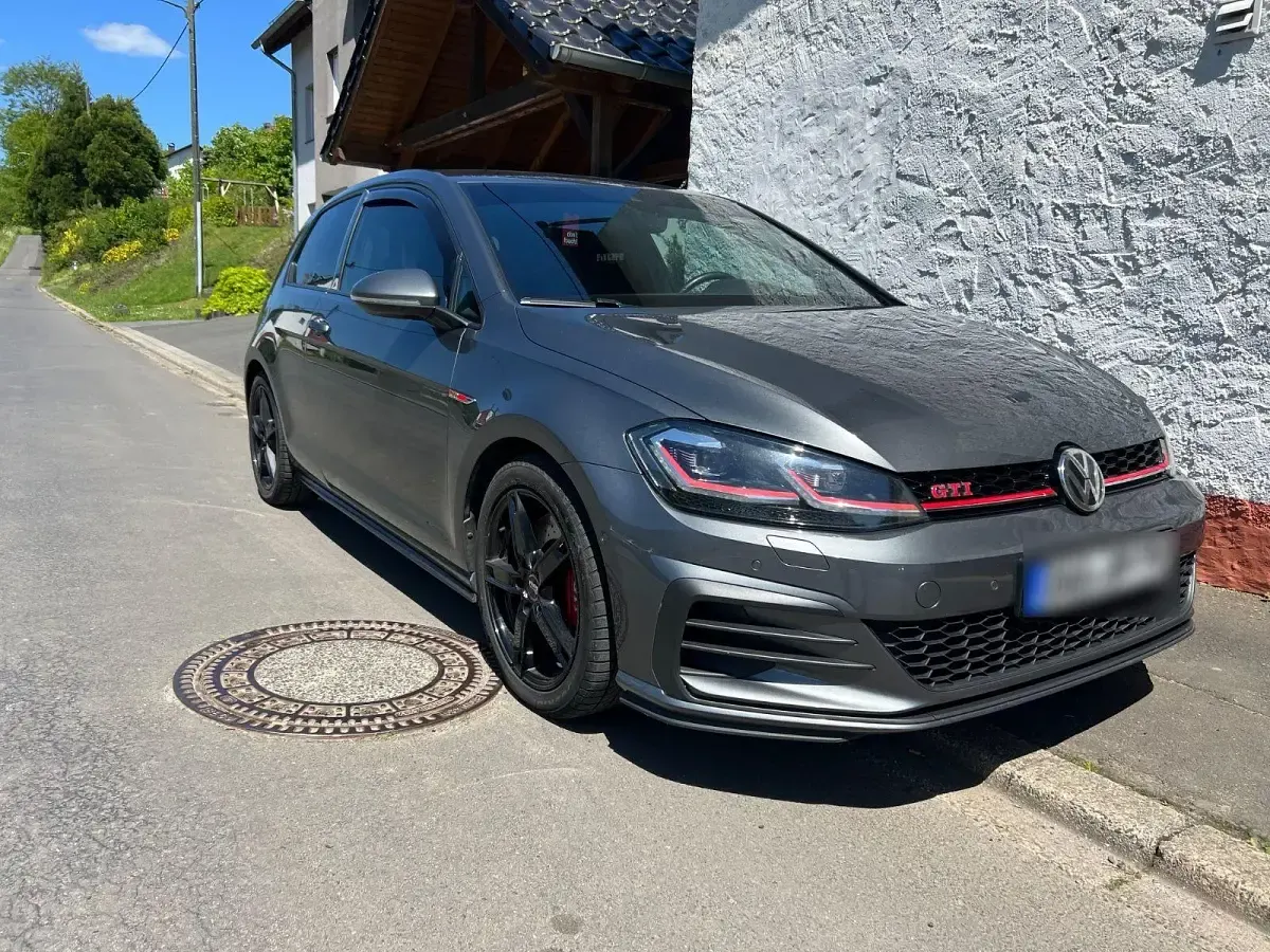 Gebraucht VW Golf VII GTI 245 PS (180 kW) 2018 Grau Coupé