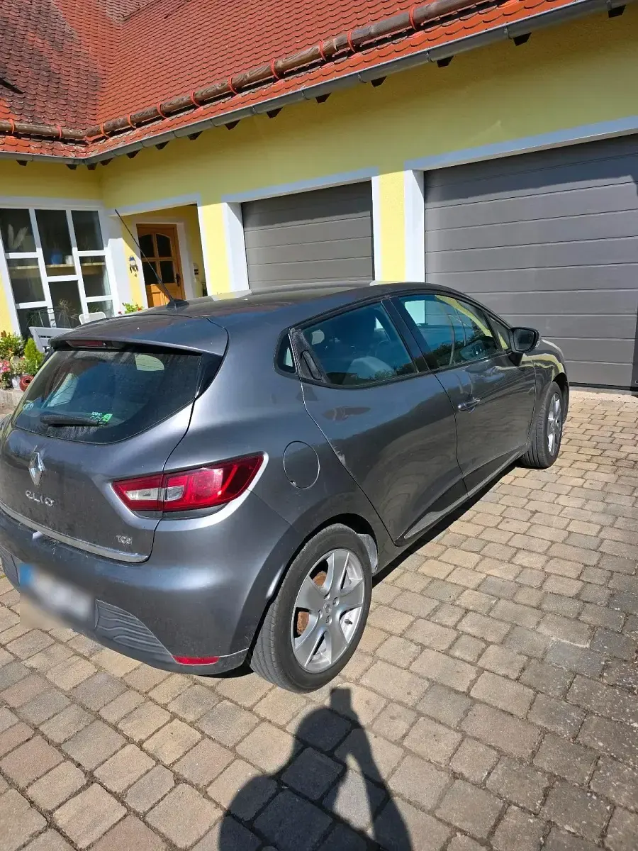 Gebraucht Renault Clio IV 90 PS (66 kW) 2013 Grau Kleinwagen