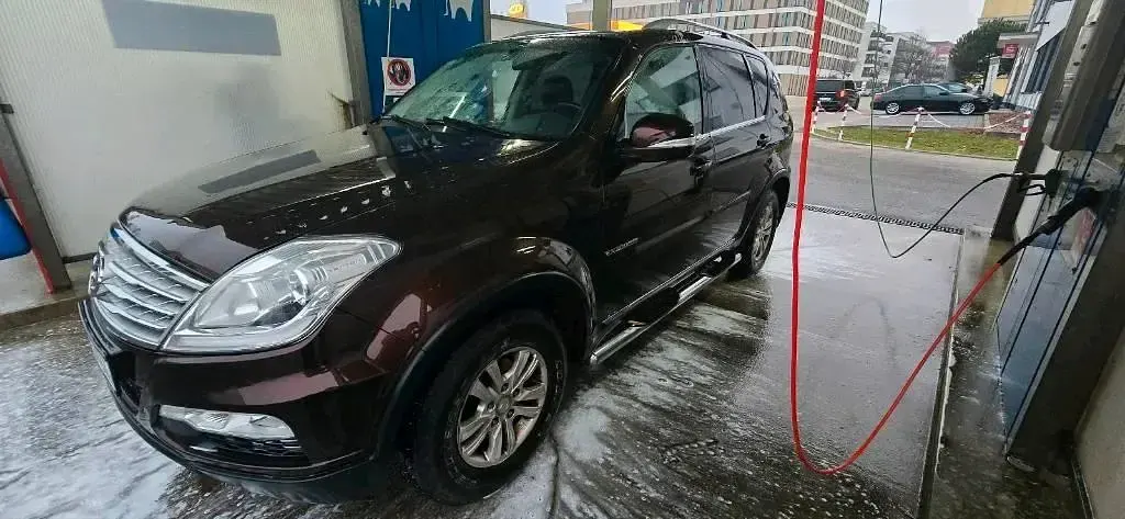 Gebraucht SsangYong Rexton 155 PS (114 kW) 2014 Braun SUV