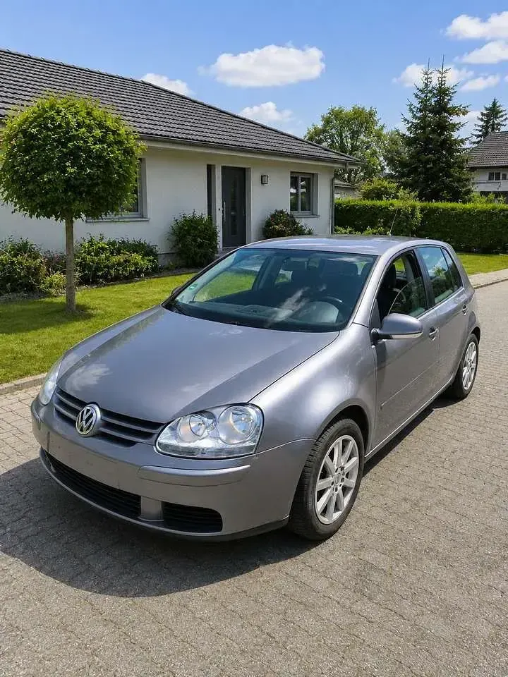 Gebraucht VW Golf IV 102 PS (75 kW) 2006 Grau Limousine