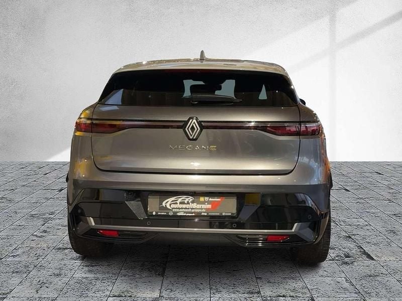 Second-hand Renault Megane E-Tech Techno 160 kW (218 CP) 2023 Alb Berlinǎ