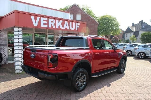 Gebraucht Ford Ranger Wildtrack 241 PS (177 kW) 2024 Lucid red Pickup