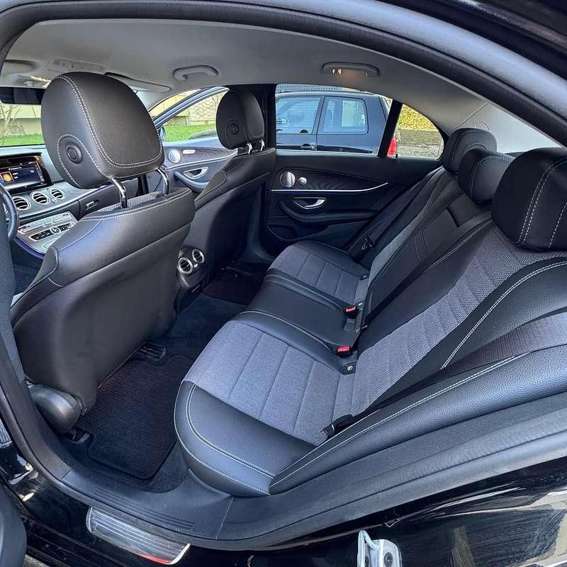 Gebraucht Mercedes E350 AMG line 211 PS (155 kW) 2018 Limousine