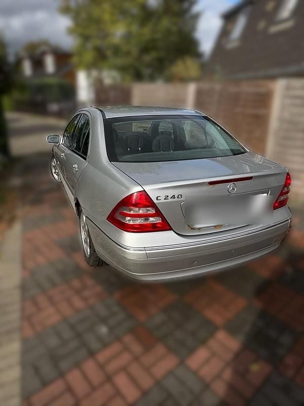 Gebraucht Mercedes C240 Elegance 179 PS (131 kW) 2001 Silber Limousine