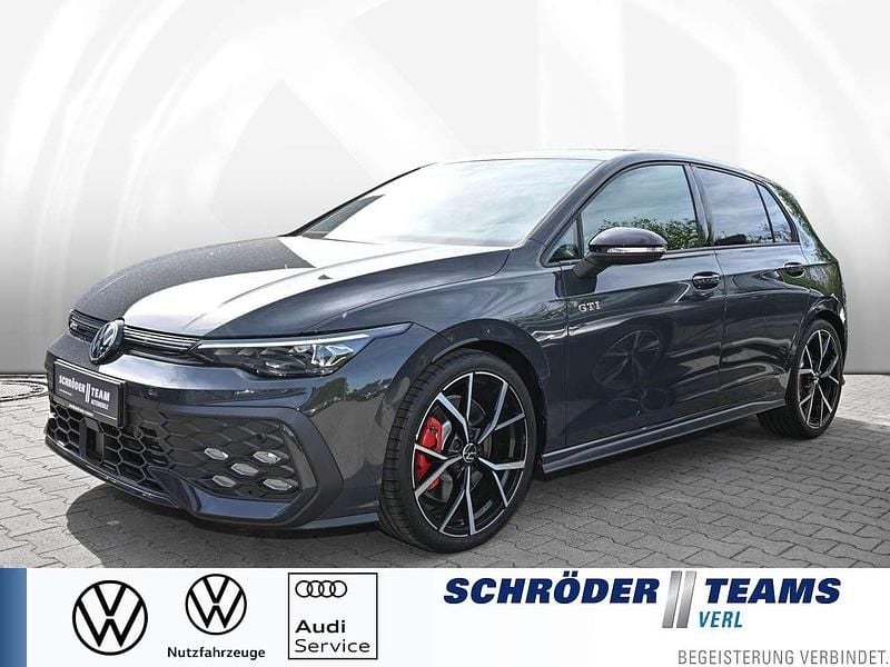 Uranograu Neu 2025 VW Golf Style SUV | 47.870 € - Bild 1/4