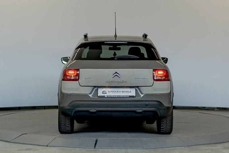 Gebraucht Citroën C4 Shine 82 PS (60 kW) 2017 Braun SUV