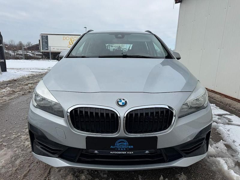 Gebraucht BMW 216 Active Tourer Performance 116 PS (85 kW) 2018 Silber Van / Kleinbus