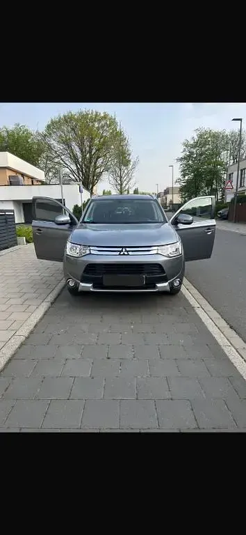 Gebraucht Mitsubishi Outlander Top 150 PS (110 kW) 2014 Grau SUV