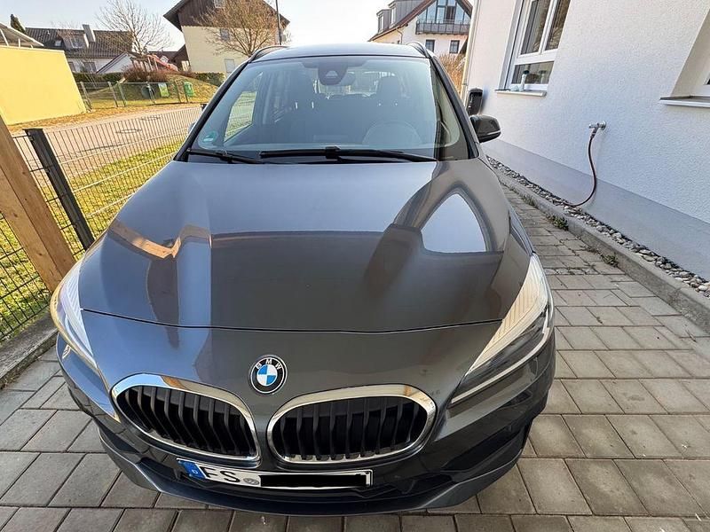 Gebraucht BMW 218 Gran Tourer Advantage 150 PS (110 kW) 2018 Grau Van / Kleinbus