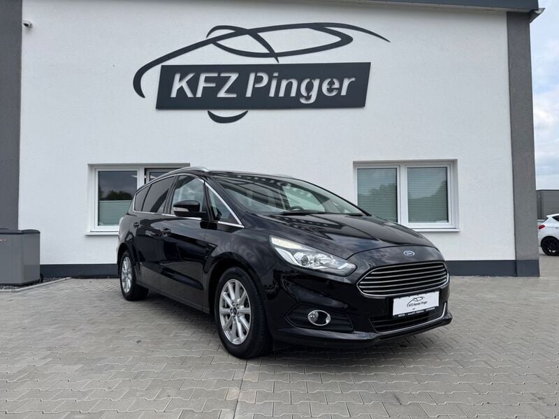 Schwarz Gebraucht 2017 Ford S-MAX Titanium Van / Kleinbus | 12.999 € (Guter Preis) - Bild 1/4