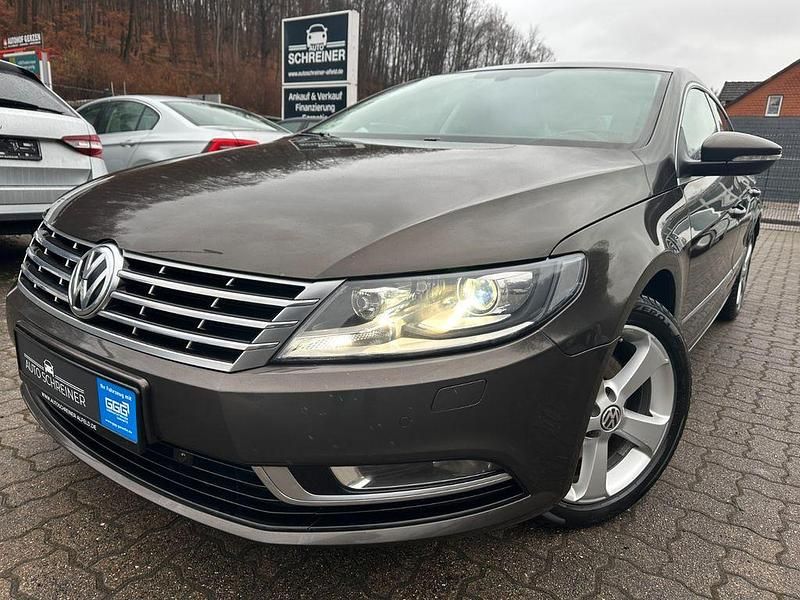 Gebraucht VW Passat Basis 140 PS (102 kW) 2014 Schwarz Limousine