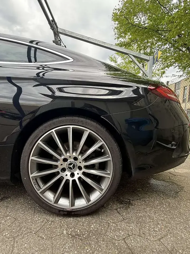 Gebraucht Mercedes C300 AMG line 245 PS (180 kW) 2019 Schwarz Coupé