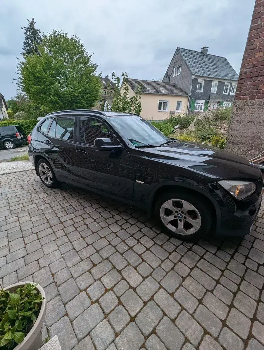 Gebraucht BMW X1 177 PS (130 kW) 2009 Schwarz SUV