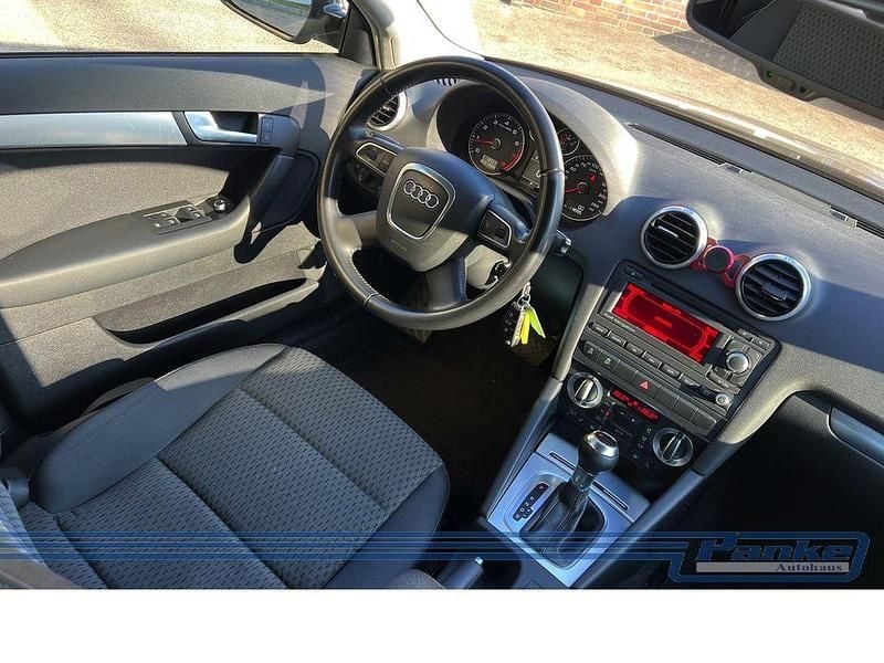 Gebraucht Audi A3 Ambiente 125 PS (91 kW) 2012 Phantomschwarz Limousine