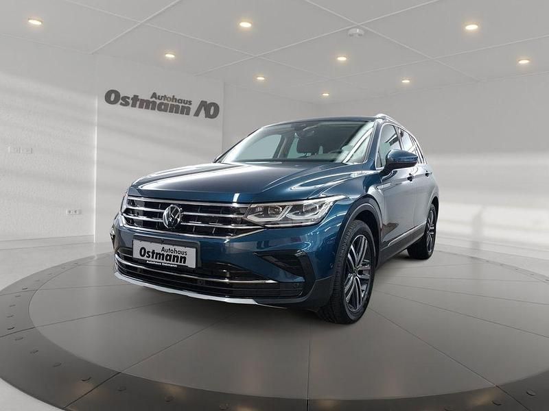 Nightshade blue metallic Gebraucht 2023 VW Tiguan Elegance SUV | 34.440 € (Fairer Preis) - Bild 1/4