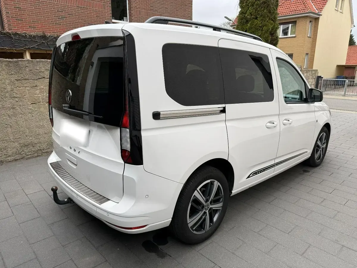Usata VW Caddy Move 122 CV (89 kW) 2021 Bianco Monovolume