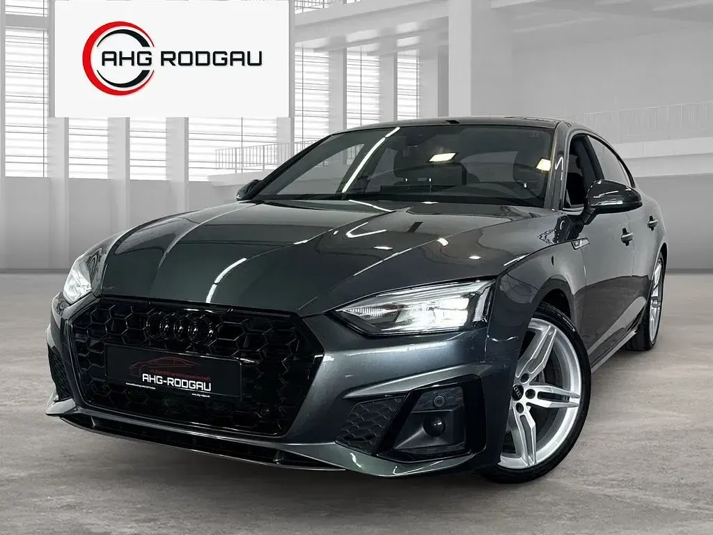Gebraucht Audi A5 Sportback S-Line 163 PS (119 kW) 2024 Grau Kleinwagen