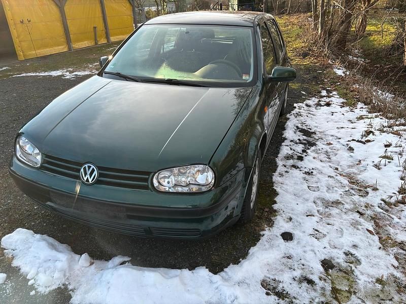 Gebraucht VW Golf IV 75 PS (55 kW) 1999 Grün Kleinwagen
