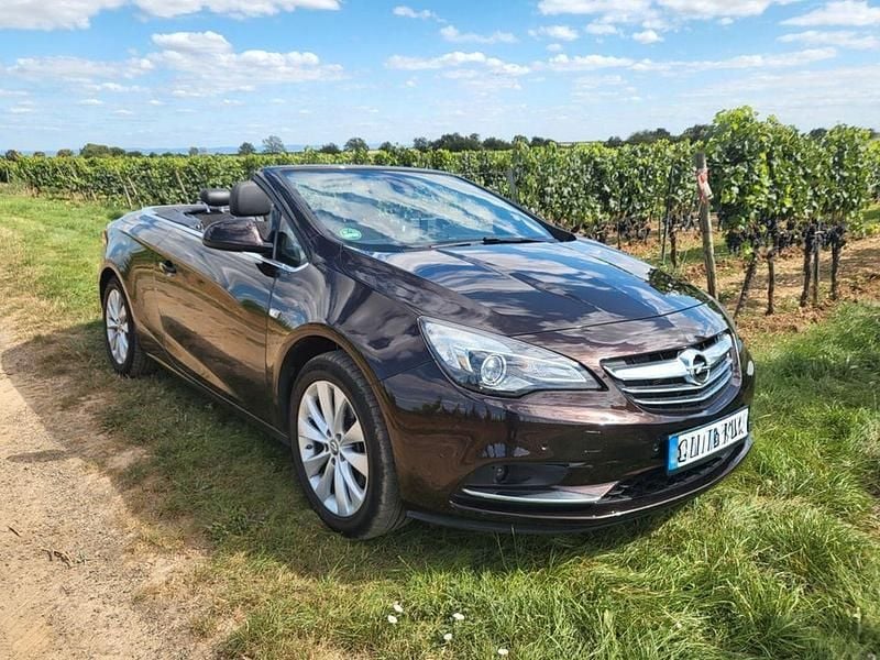 Braun Gebraucht 2017 Opel Cascada Edition Cabrio | 12.600 € (Fairer Preis) - Bild 1/4