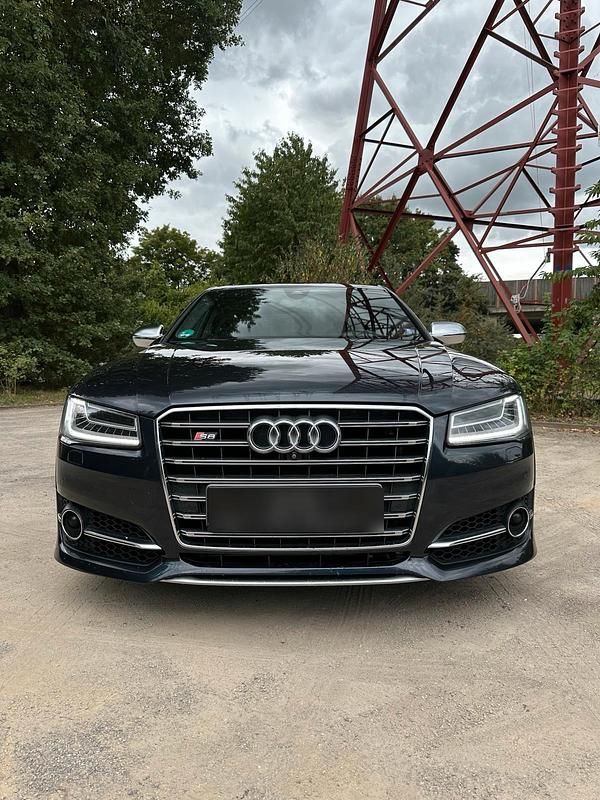 Blau Gebraucht 2015 Audi S8 Limousine | 29.999 € (Fairer Preis) - Bild 1/4
