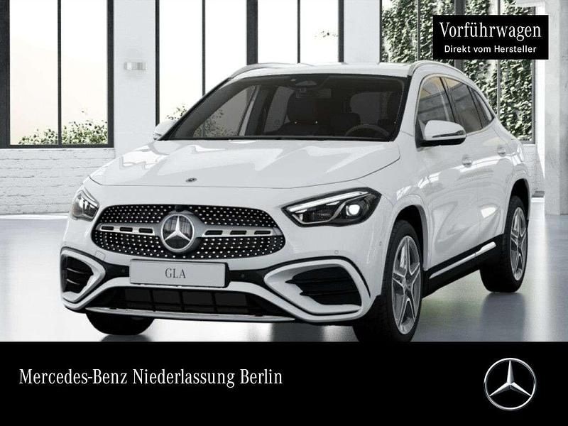 Weiß Gebraucht 2025 Mercedes GLA200 AMG SUV | 42.800 € (Fairer Preis) - Bild 1/4