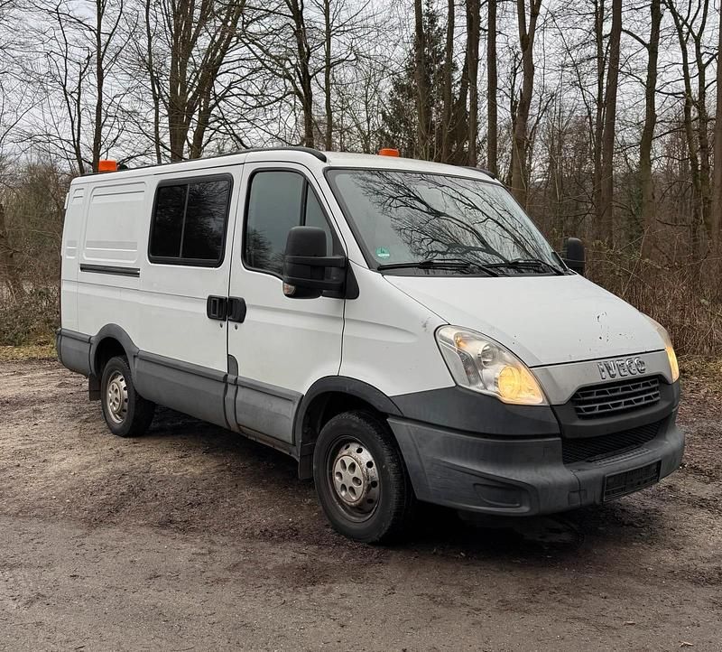 Weiß Gebraucht 2012 Iveco Daily Van / Kleinbus | 4.499 € (Superpreis) - Bild 1/4