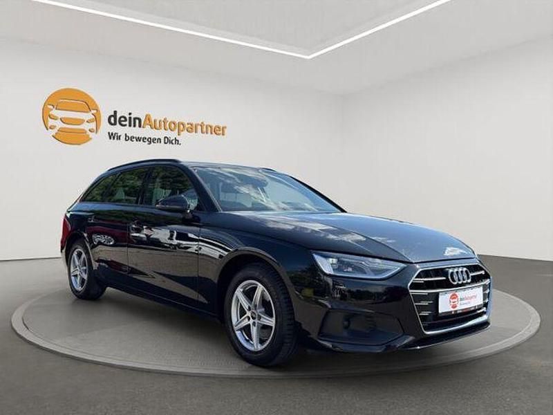 Gebraucht Audi A4 Basis 150 PS (110 kW) 2022 Brillantschwarz Kombi