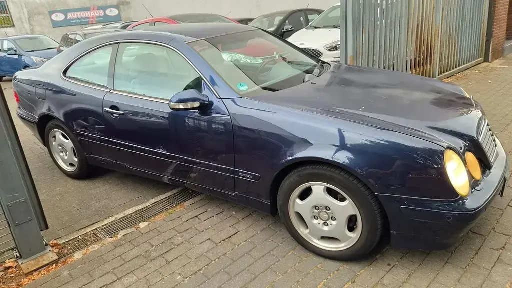 Gebraucht Mercedes CLK320 Elegance 218 PS (160 kW) 2000 Blau Coupé