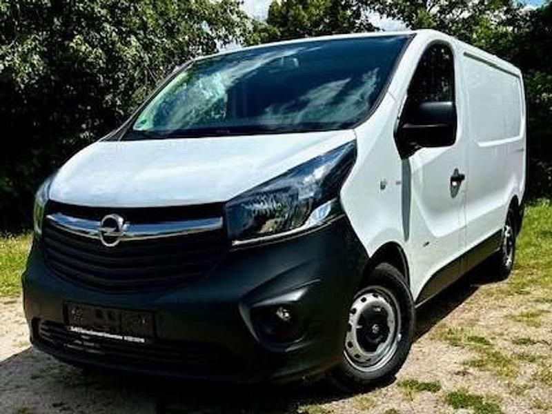 Weiß Gebraucht 2017 Opel Vivaro S Van | 9.800 € (Guter Preis) - Bild 1/4