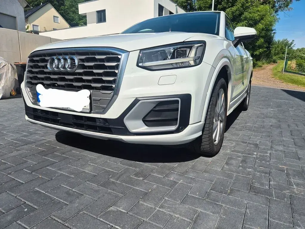 Gebraucht Audi Q2 Ambiente 150 PS (110 kW) 2019 Weiß SUV