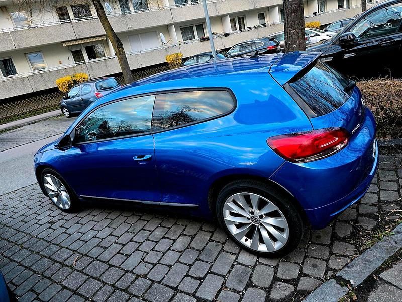 Gebraucht VW Scirocco 140 PS (102 kW) 2011 Blau