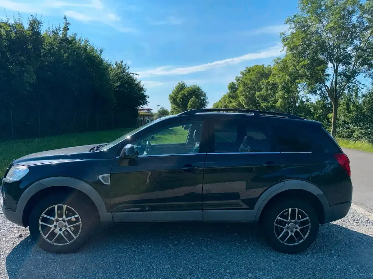 Gebraucht Chevrolet Captiva 136 PS (100 kW) 2009 Schwarz SUV