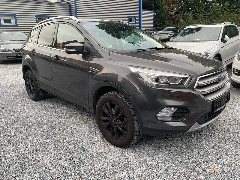 Gebraucht 2017 Ford Kuga Titanium SUV | 11.499 € (Guter Preis) - Bild 1/4