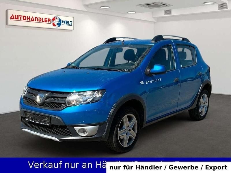 Blau Gebraucht 2014 Dacia Sandero Stepway Kleinwagen | 3.499 € (Superpreis) - Bild 1/3