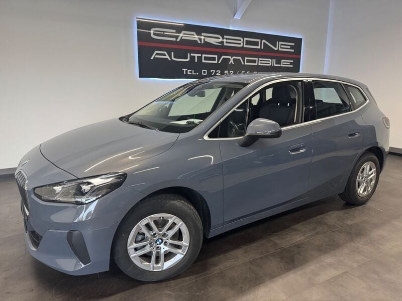 Gebraucht BMW 220 Active Tourer Sport Line 170 PS (125 kW) 2022 Grau Van / Kleinbus