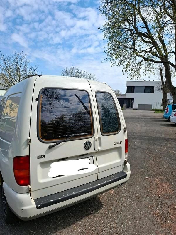 Second-hand VW Caddy 69 CP (50 kW) 2003 Alb Monovolum