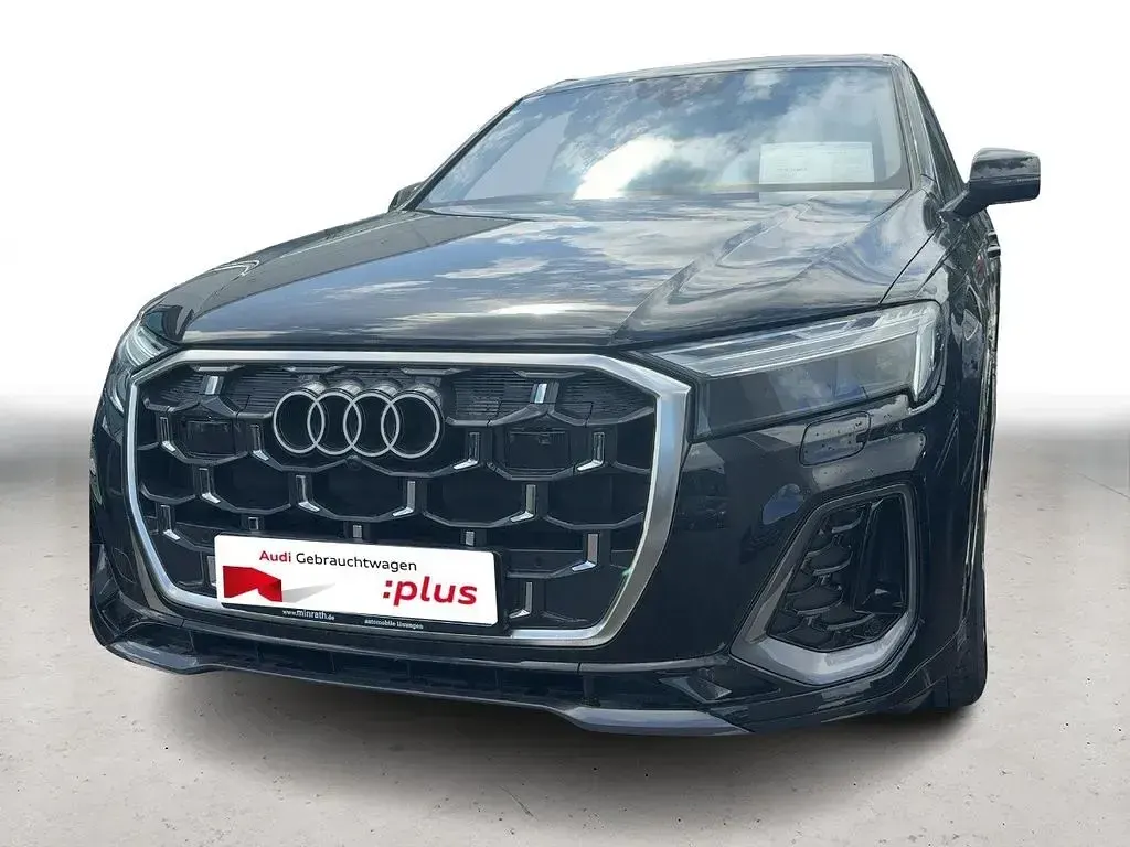 Używany Audi Q7 S-Line 231 KM (169 kW) 2024 Czarny SUV