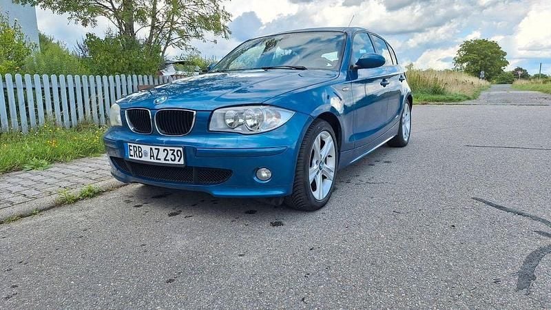 Blau Gebraucht 2006 BMW 120 Kleinwagen | 4.999 € (Etwas zu teuer) - Bild 1/4