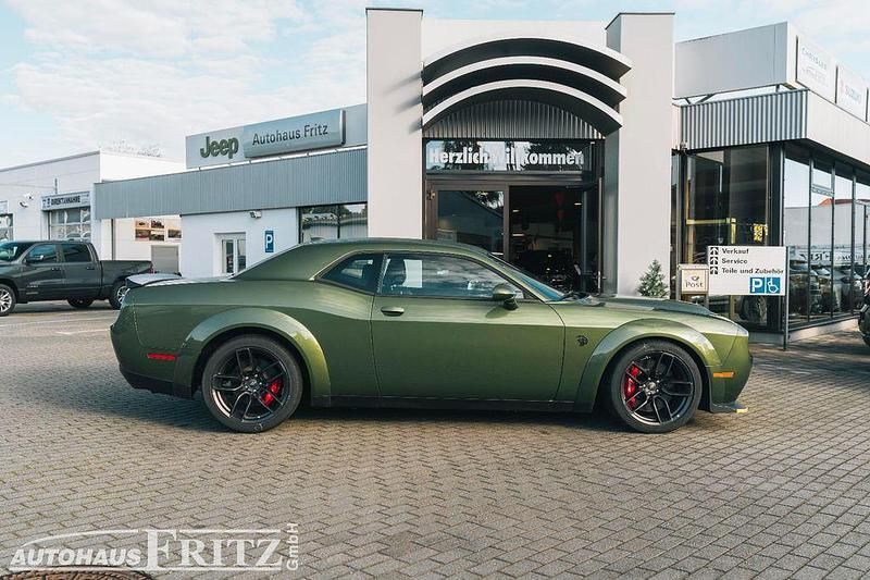 Neu Dodge Challenger 727 PS (534 kW) 2025 Grün Coupé